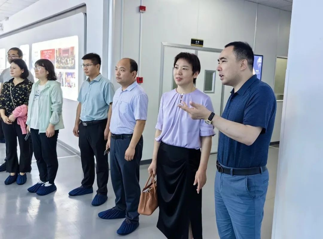 科技1.jpg